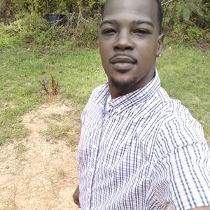 Meet your Posher, Emanuel